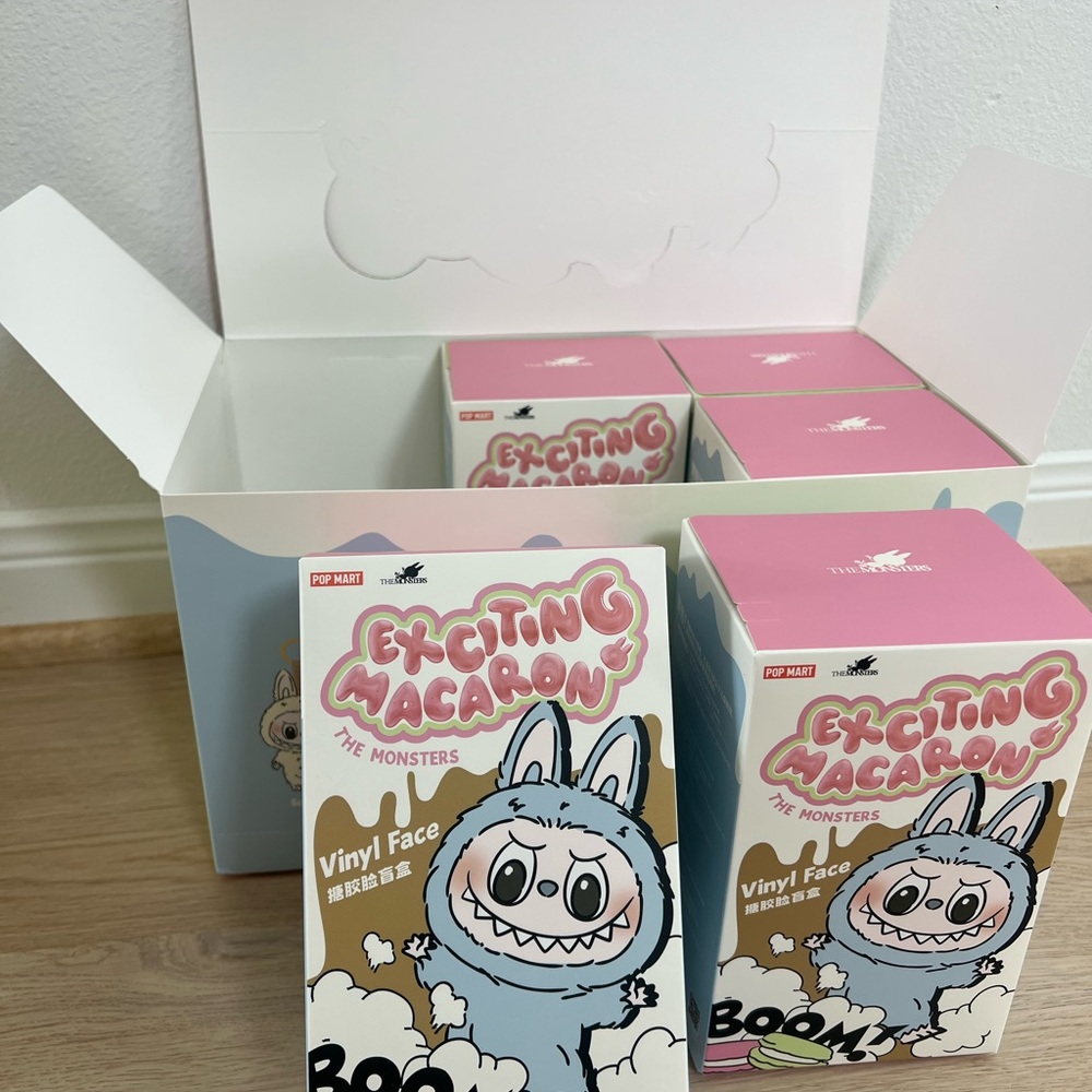 Exciting Macaron Vinyl Face Boxes
